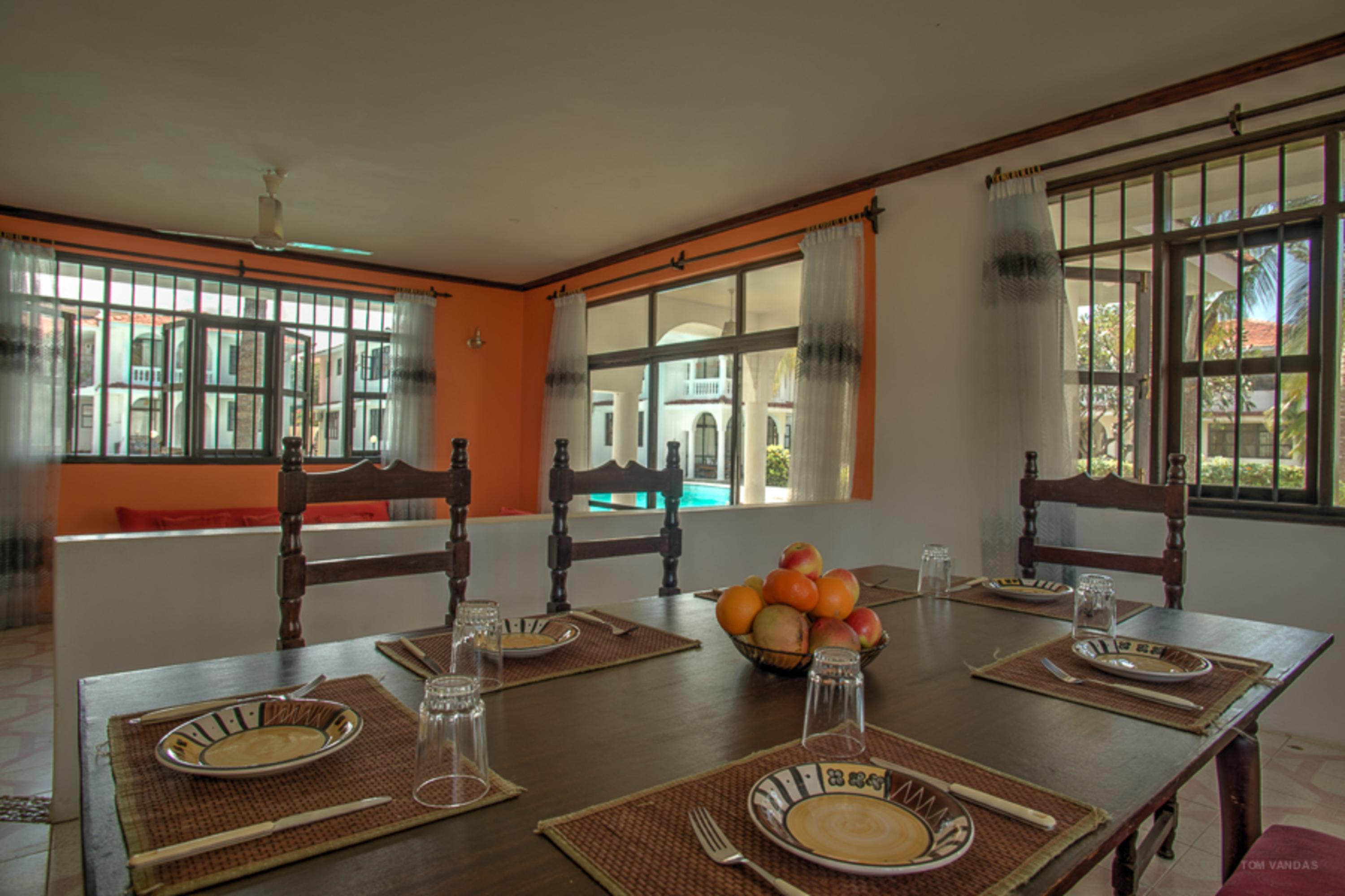 Bahari Dhow Beach Villas شاطئ دياني المظهر الخارجي الصورة