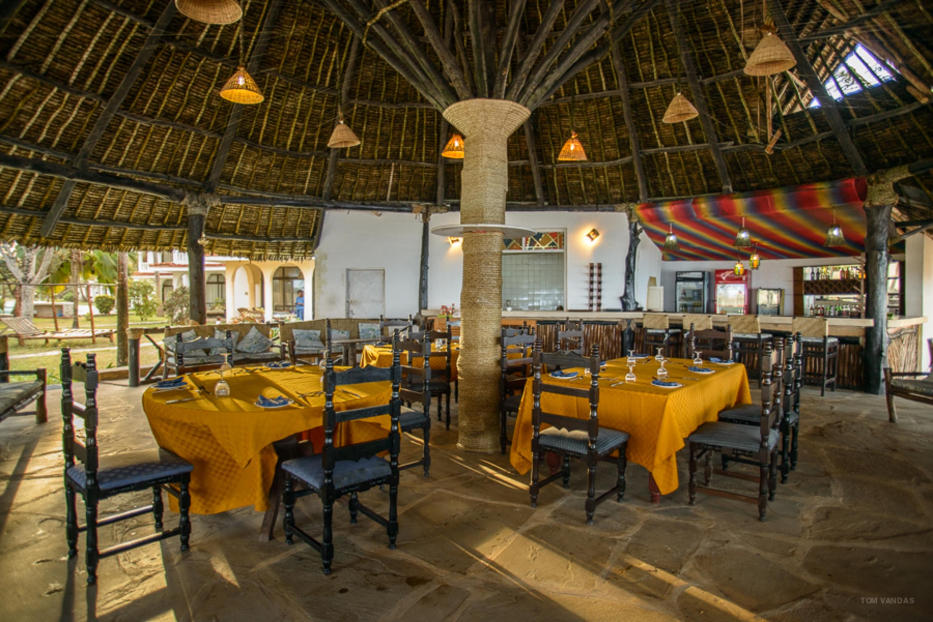 Bahari Dhow Beach Villas شاطئ دياني المظهر الخارجي الصورة