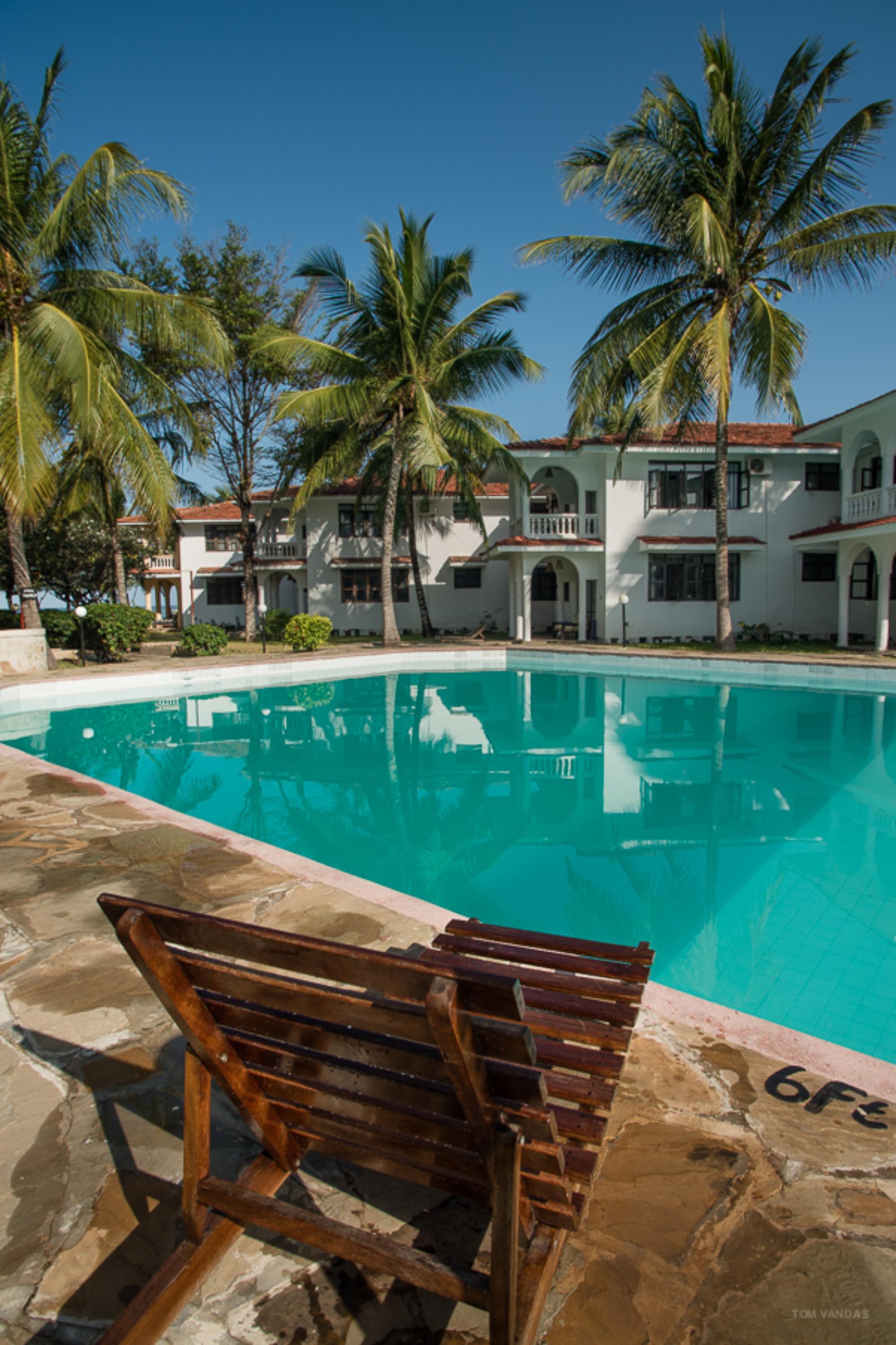 Bahari Dhow Beach Villas شاطئ دياني المظهر الخارجي الصورة
